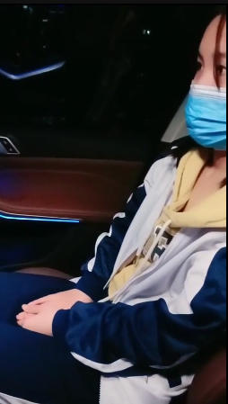 NO.58  长像清甜美人胚子大二模特系妹子为和同学攀比借款高利贷两千逾期要还2万,被迫卖掉初夜 1h 595M