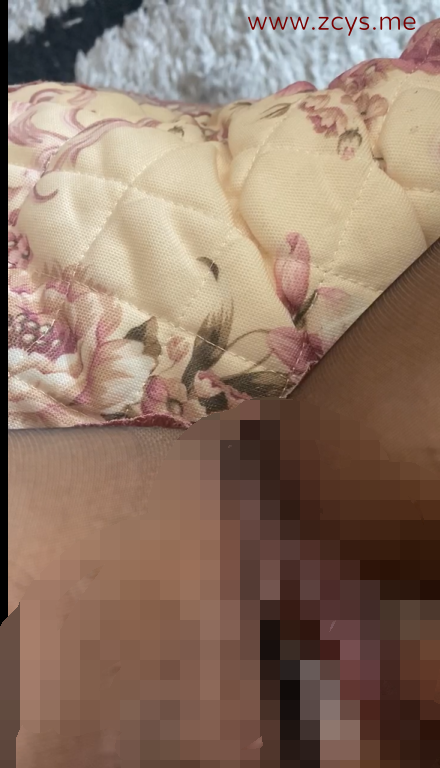 【自打包】自购-足控-易直播九儿-美足自慰口交足交私信福利第4弹（17V,1.01G）