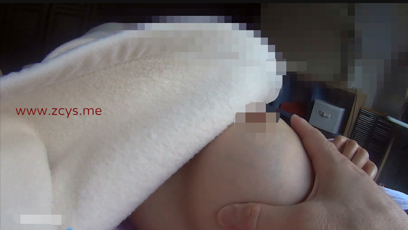 NO.168趁表姐睡着偷摸她的巨乳