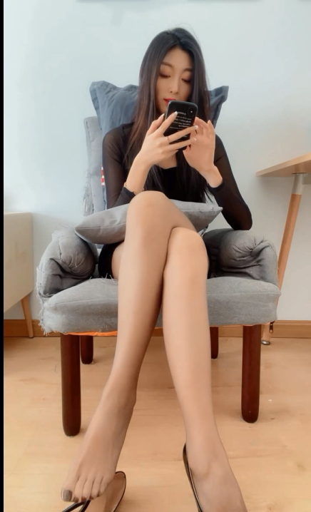 源码自录-足控-易直播 婕希 2（1V,566M）