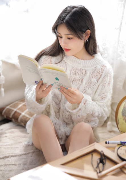 三点全露女菩萨-桃暖酱-日常 原版(51P,425M)