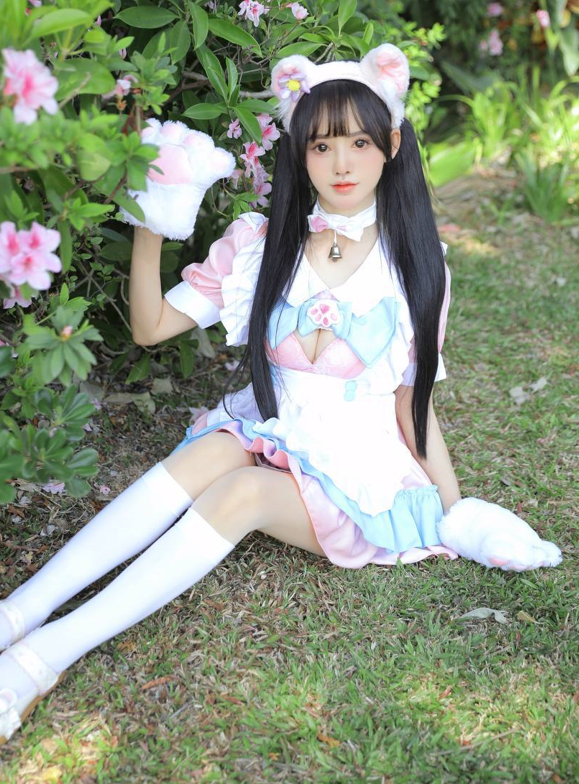 最新7月无水重磅!推特可欲可甜COS嫩妹,上海深圳美少女【吸酱】线下可约各种性服务自拍
