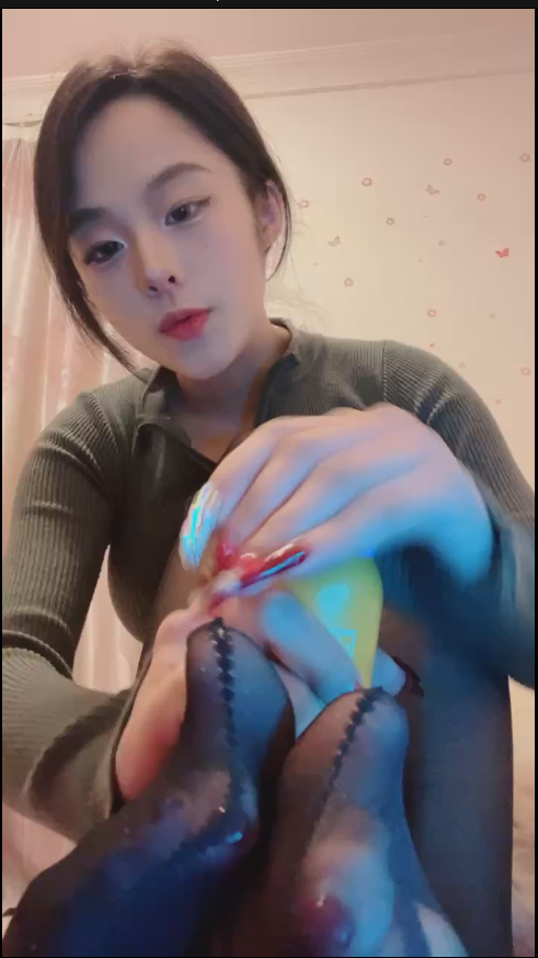 套路直播不知名美女-黑丝红绿灯羞辱寸止倒计时【1V】【345MB百度云】