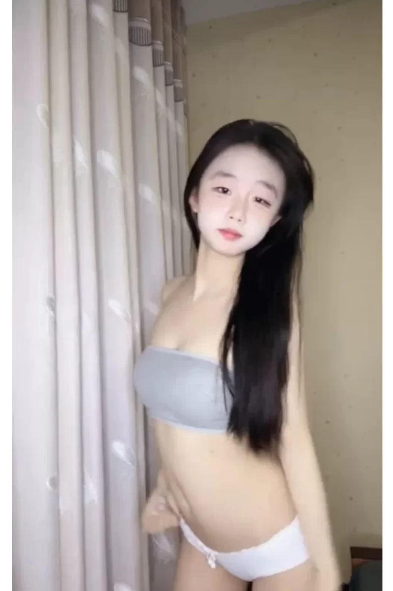 小云慢吞吞。  【35g】