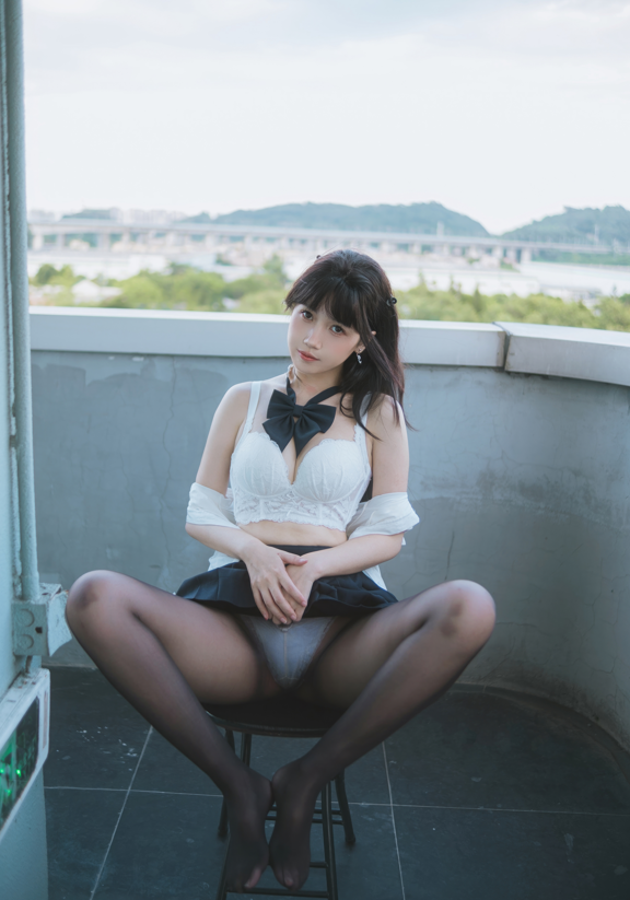 不呆猫 Vol.058 JK学妹户外 【59P390M】