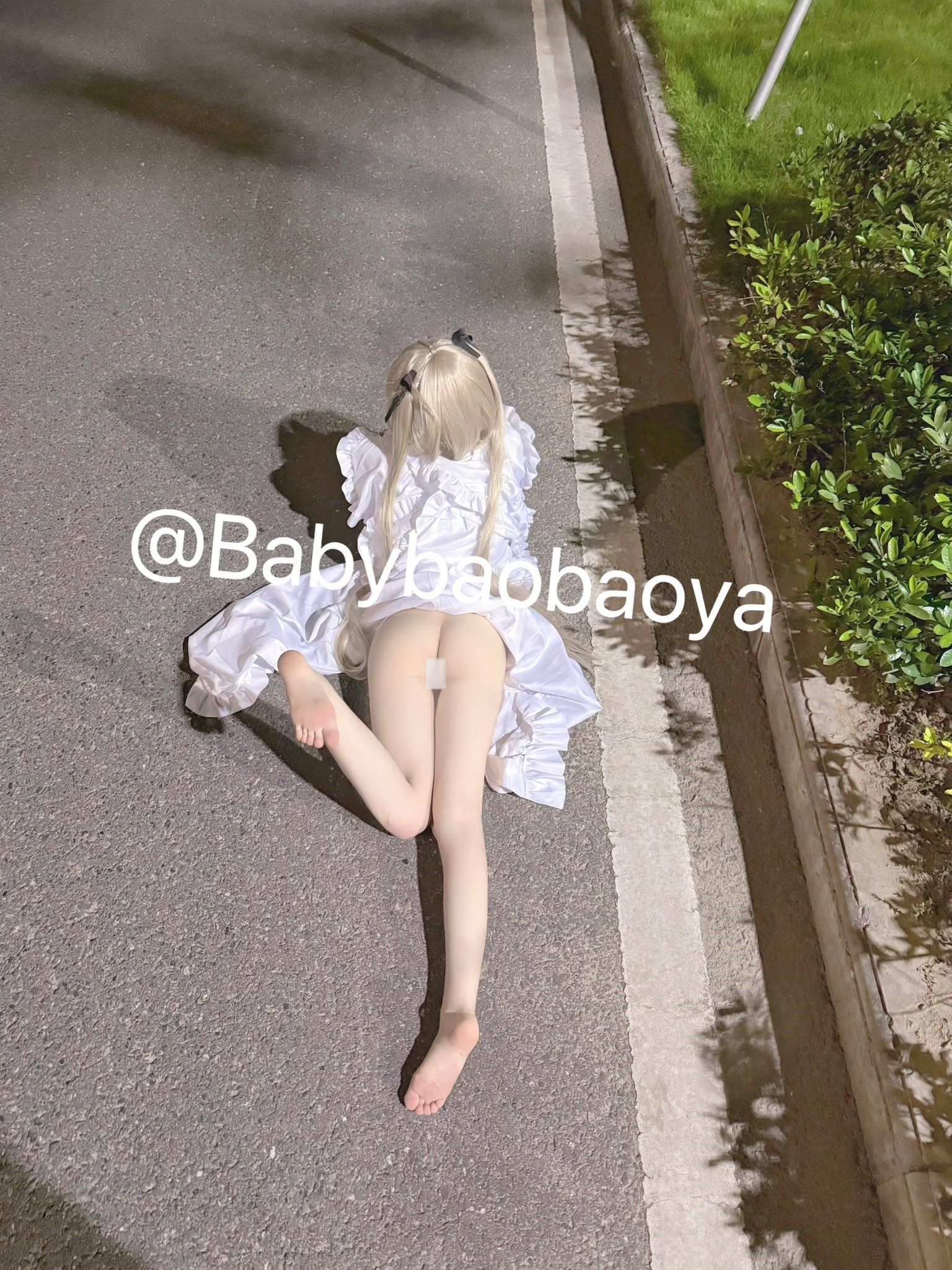 崽崽Babybaobaoya – [288门槛] 27分钟 顶级Cos白虎萝莉露出自慰啪啪合集 [261P1V-2.25G]