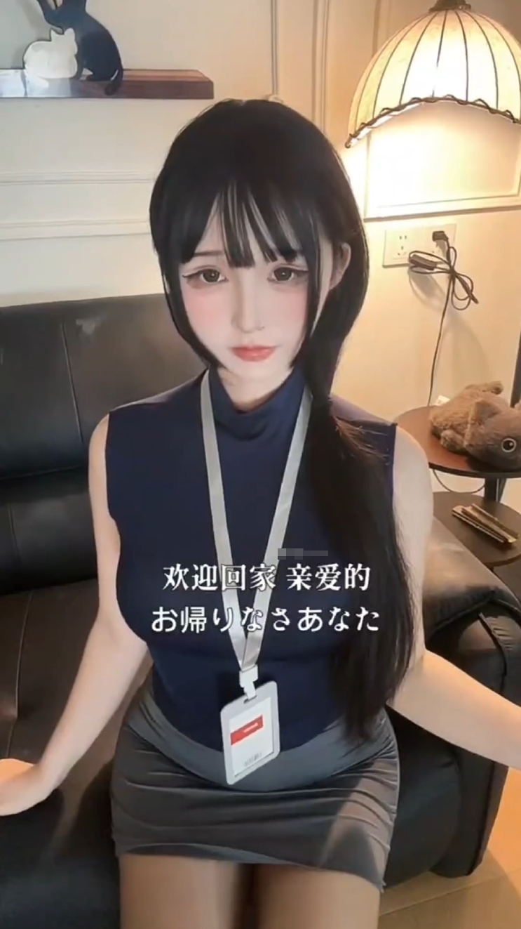 抖音魔人布欧 - 顶级高颜反差女神重金私拍，美腿丝袜模拟足交假吊榨精