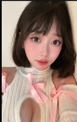 高颜值福利姬-黑猫露娜酱（blackcat）-新 彩带毛衣（1V,121M）