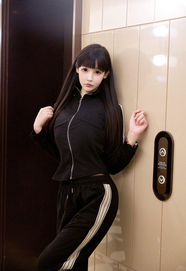 秀人网神似朱可儿极品巨乳模特 智恩baby 高价私拍视图 【77P1V2.6G】