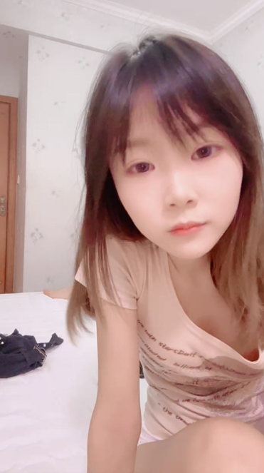 极品萝莉实在是太嫩了 疯狂榨精 高潮浪叫