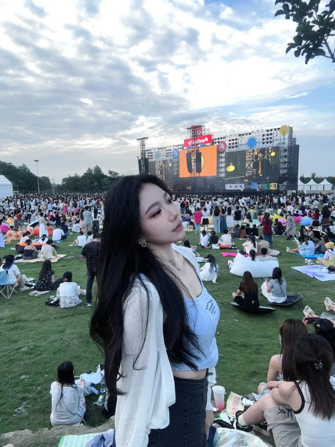 著名女演员模特【Jenny孙禾颐】最新无水印订阅，依旧给力！各种情趣装，脸穴同框自慰勾引(30V)30V 2.5G