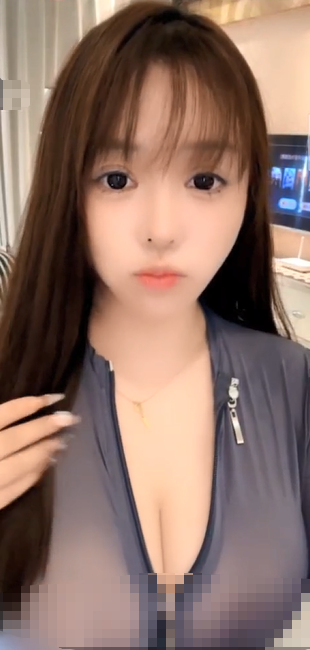 3114 完美颜值巨乳女神『炸土豆』这身材能干一次，这辈子都值了