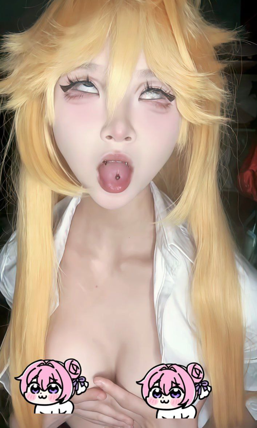 极品宅女萝莉的眼睛闷骚妹大尺度自拍 扣逼喷水