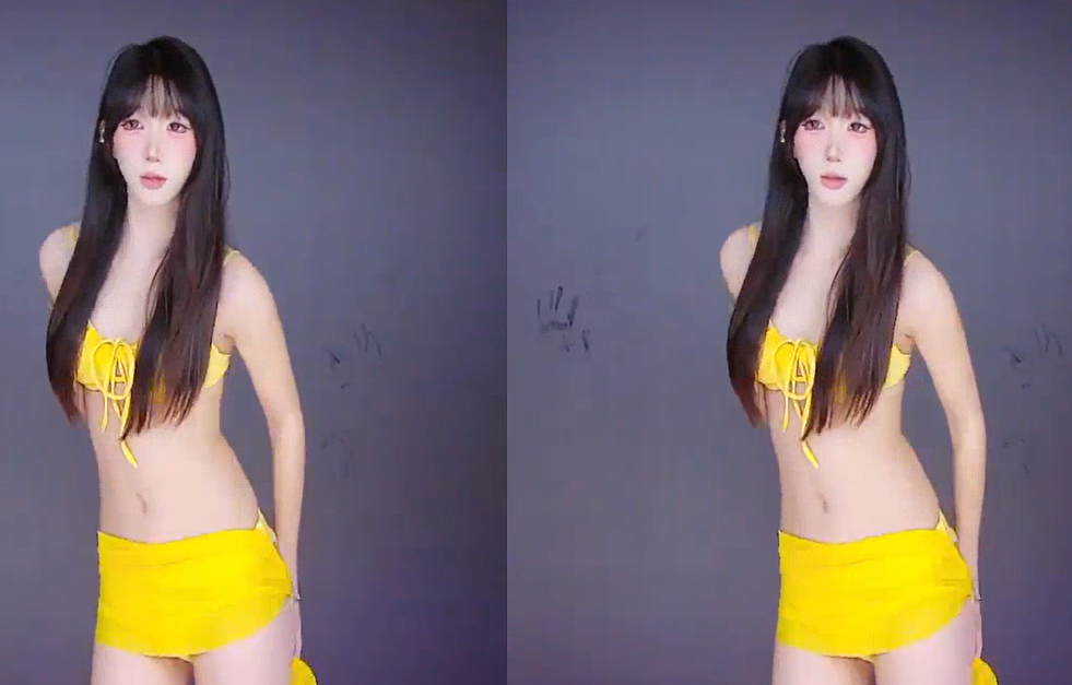 Stripchat 新晋女团88_Emeralds 全员热舞 内衣诱惑秀合集 【8V15.5G】