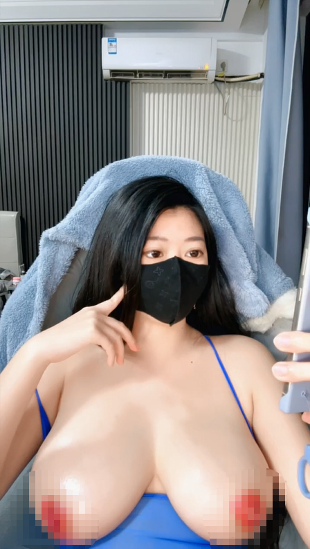 超级天然巨乳,女神级骚姐姐【最爱喝奶茶】下海福利,动感甩奶舞【4v】