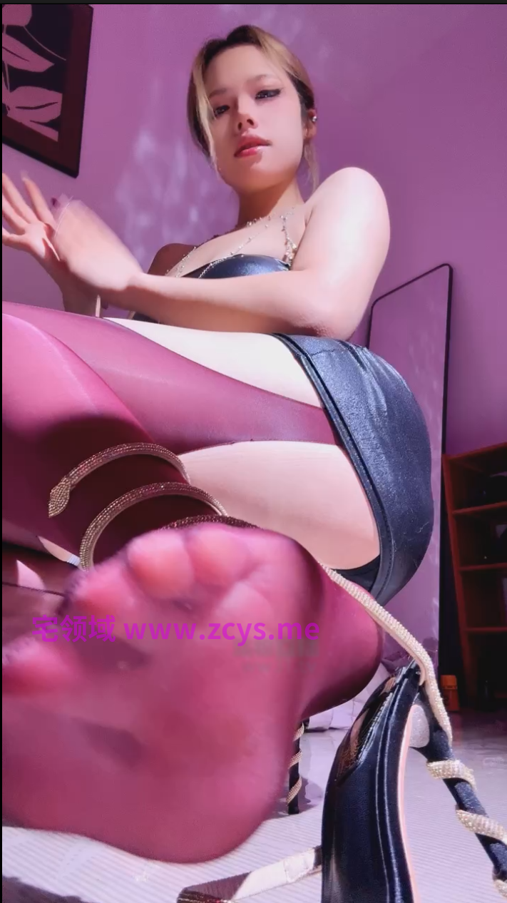 玩物直播沥青-260809 香水丝足美腿控制【1V】【444MB百度云】