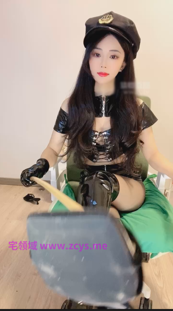 玩物直播银河-260812 皮衣高跟靴子【1V】【576MB百度云】