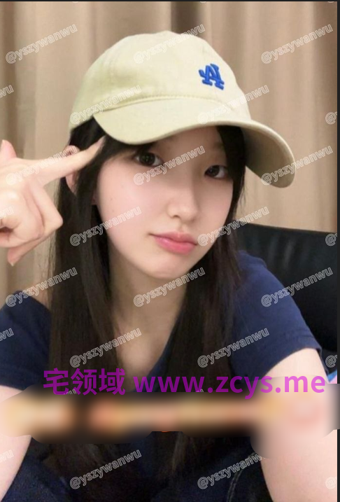 暴暴 缺条狗的萌妹子的白袜玉足，丝袜长腿，美翻了1p1v1.71g