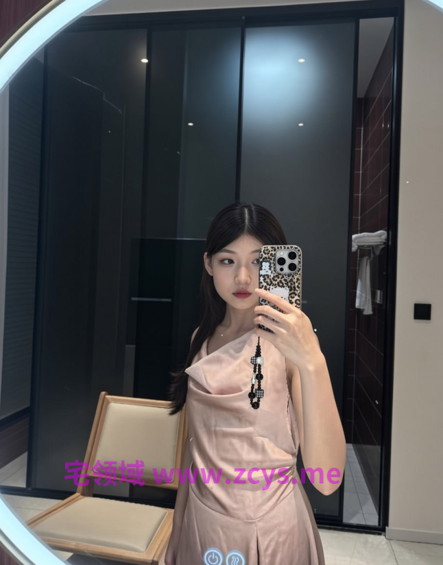 高贵气质精致美女露脸性爱自拍，花衬衫被按头深喉，穴口湿亮特写，真实感拉满23v7p950m