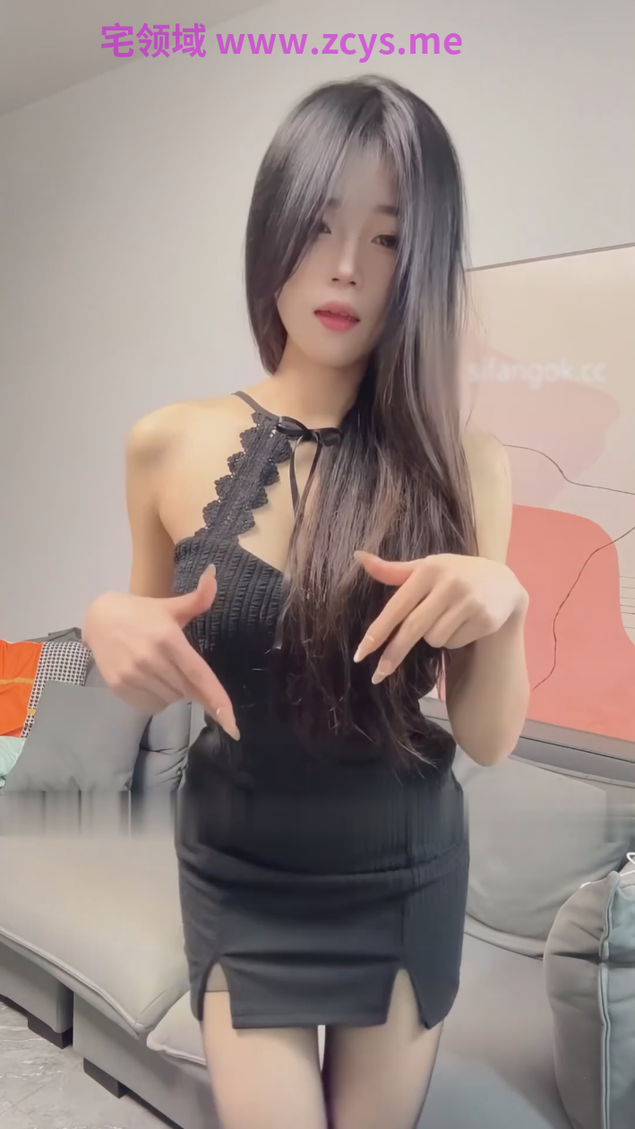 【新】快手芯心-高颜细腰翘臀 露点 脱裤翘臀诱惑 自慰 骚舞等【5V】【213MBpikpak云盘】