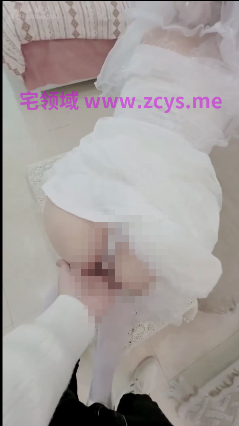 海角顶级乱伦大神「会喷水的亲姐姐」姐姐穿着婚纱，操进姐姐的肉穴，永远不知道缸内直喷的热浪快感，吸舔姐姐的美乳乳头，狂插姐姐的紧致美穴